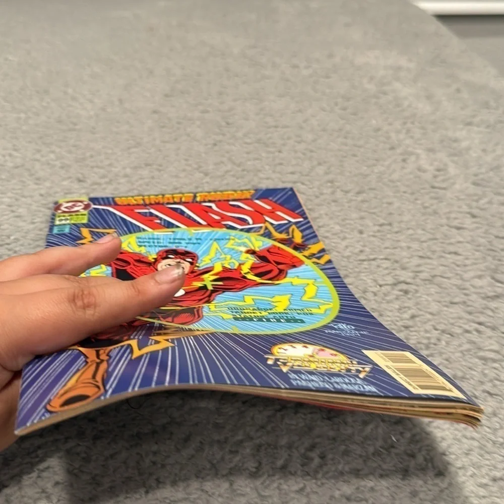 FLASH: ULTIMATE RUSH! #99 DC COMICS - Picture 7 of 7